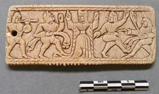 15th century comb fragment