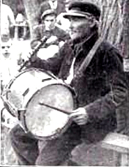 1913
